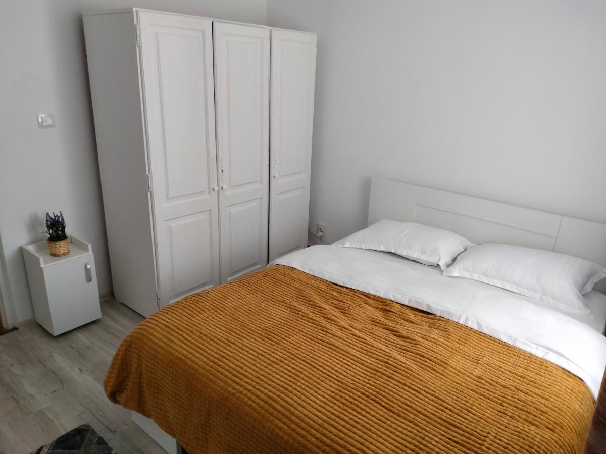 Apartamento Bulevard Apartament Alba Iulia Exterior foto